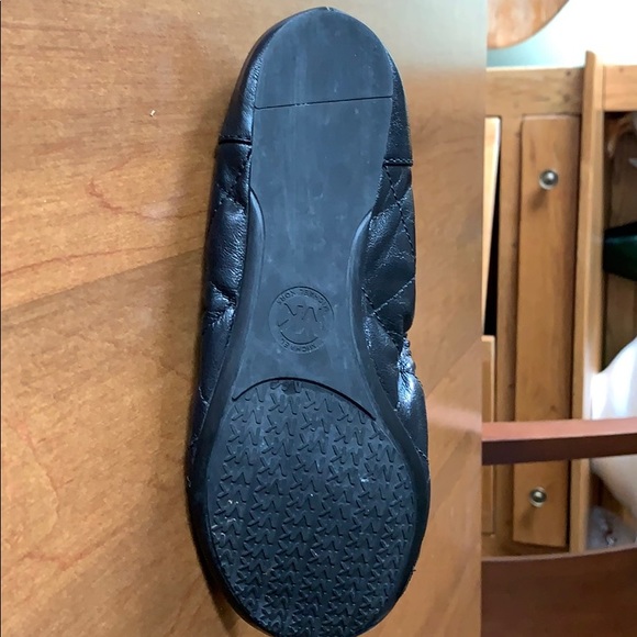 Michael Kors leather ballet flats - Picture 7 of 7